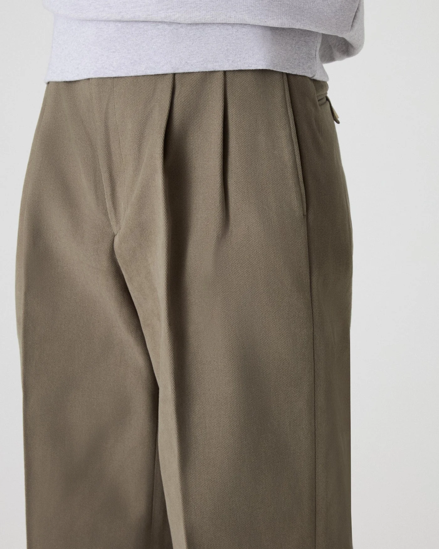Antonello Cotton Trousers - Lovat — view 2