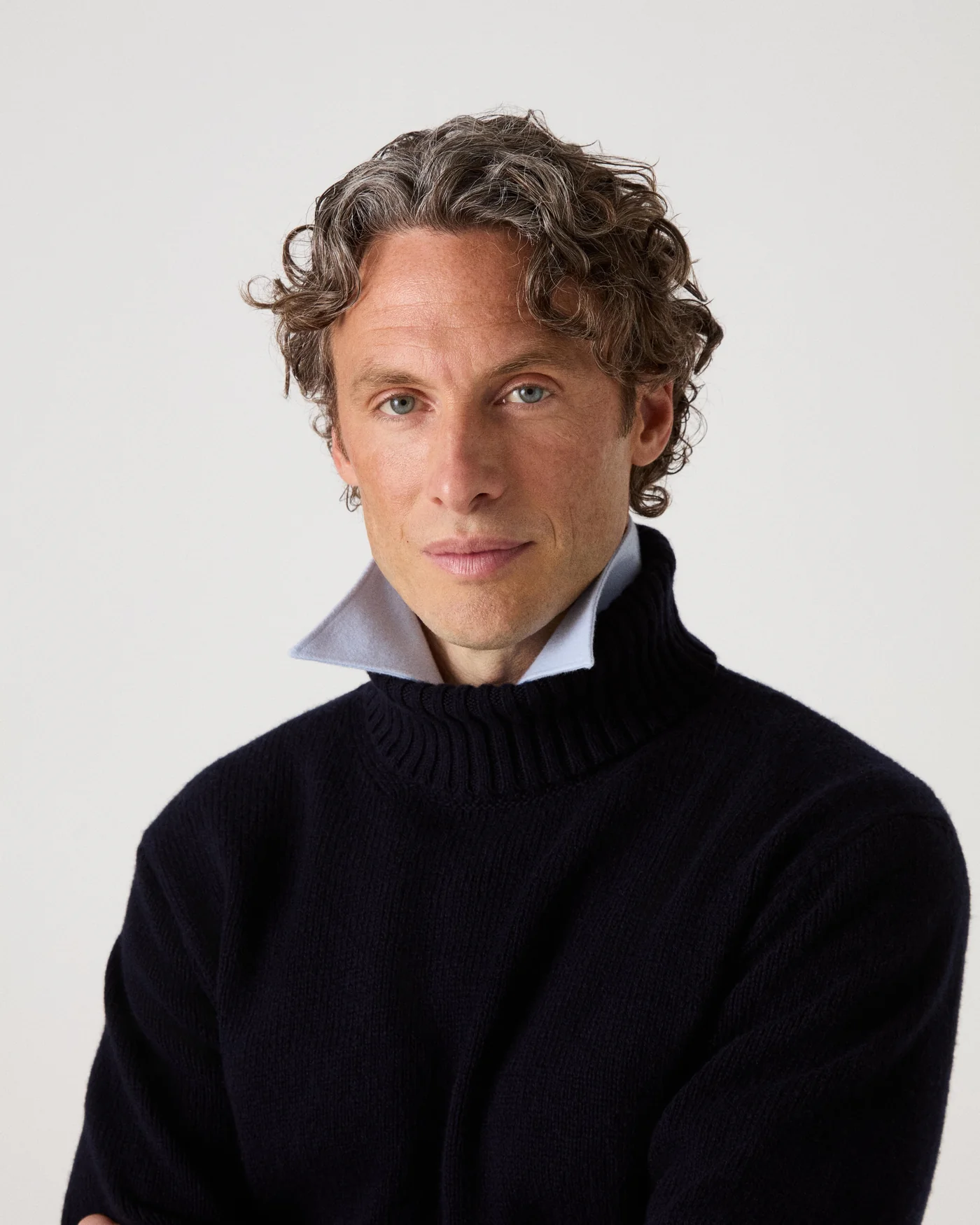 Bernhard Roll Neck Sweater - Navy — view 2