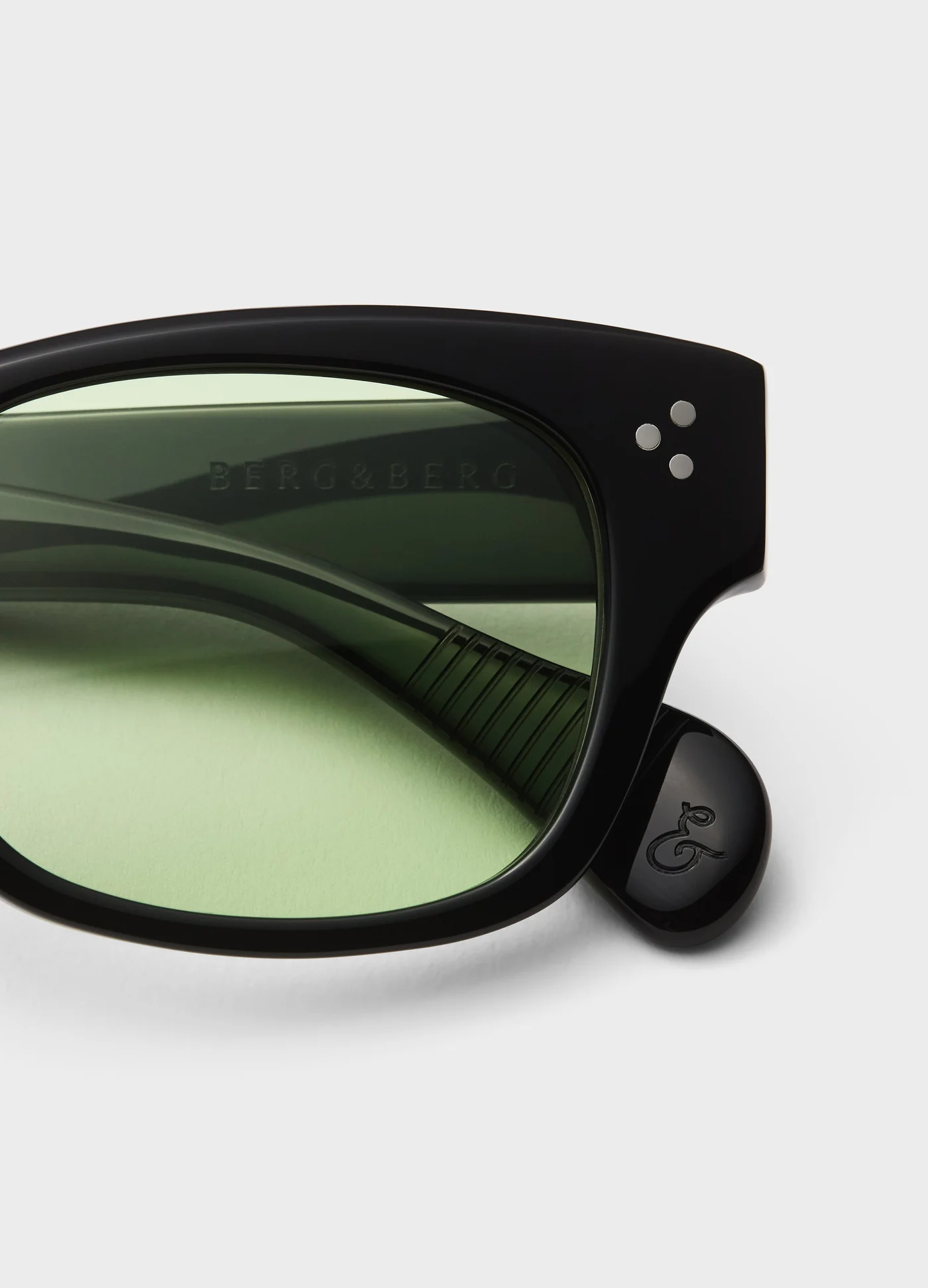 Gustav Sunglasses - Black/Green Lenses — view 2