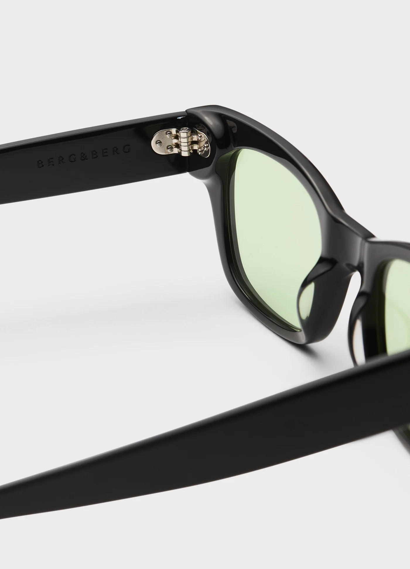 Gustav Sunglasses - Black/Green Lenses — view 7