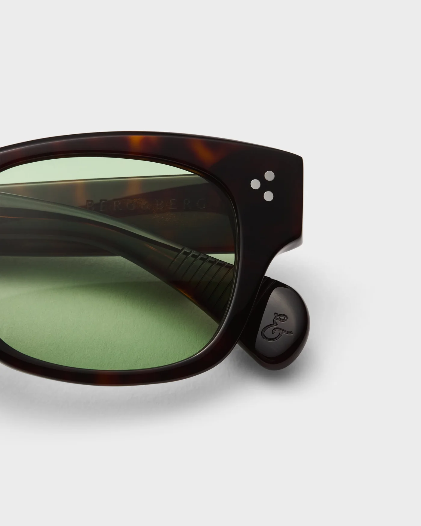 Gustav Sunglasses - Dark Brown Tortoise/Green Lenses — view 2