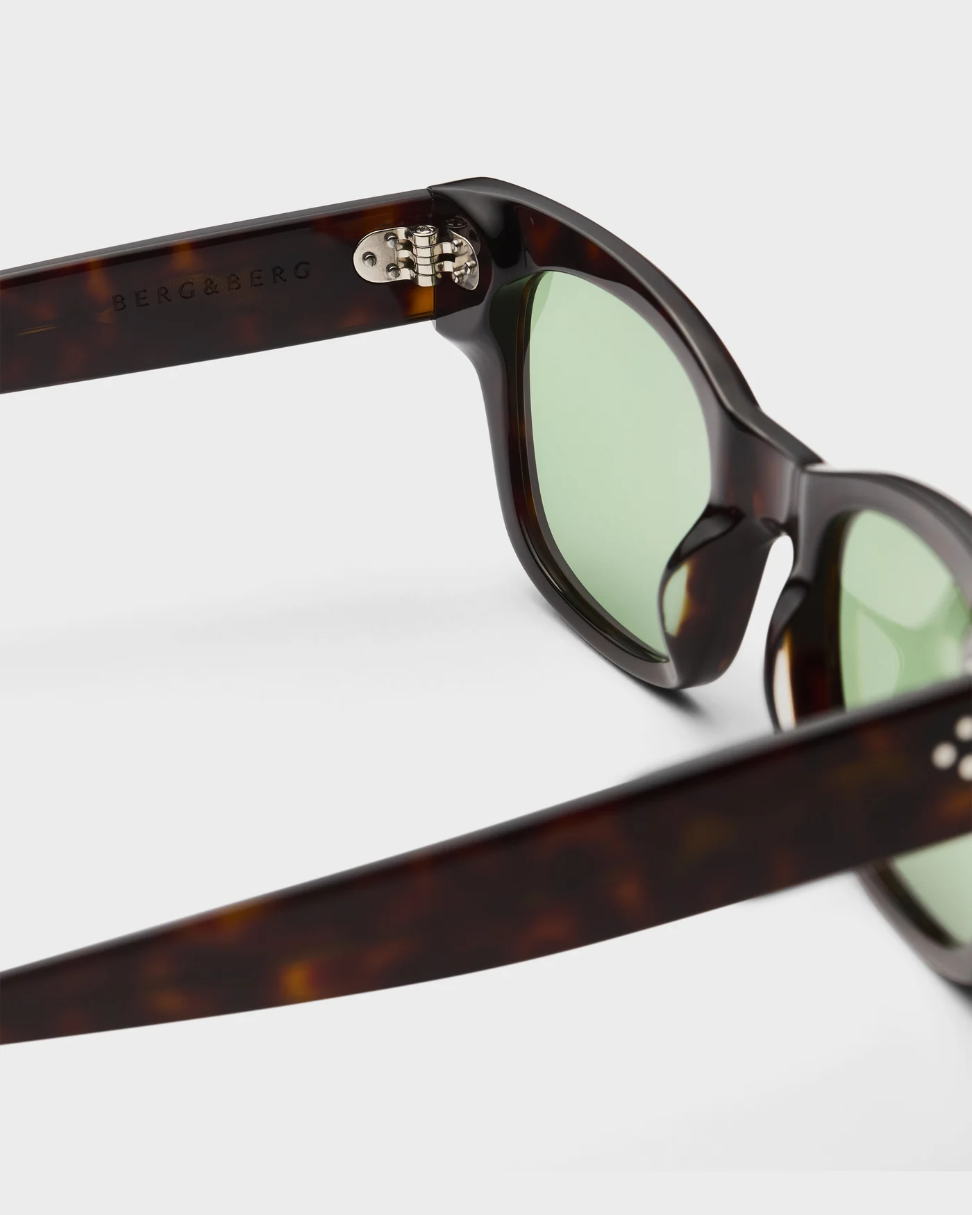 Gustav Sunglasses - Dark Brown Tortoise/Green Lenses — view 7